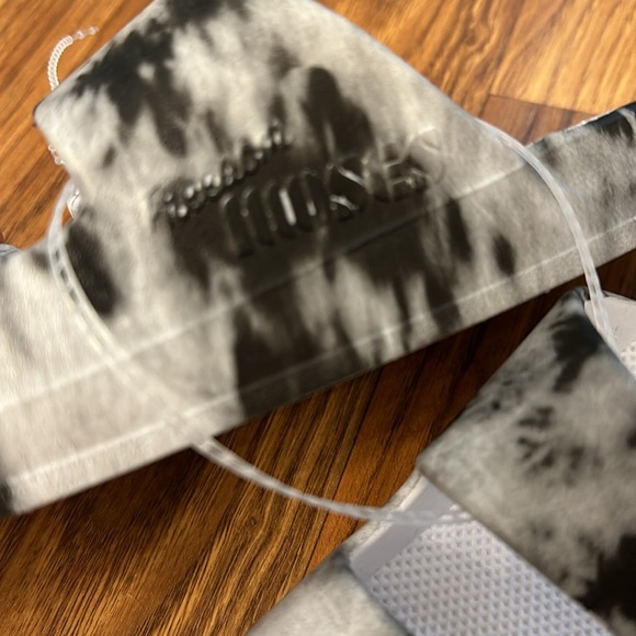 Freedom Moses Sandals - Picture 3 of 4